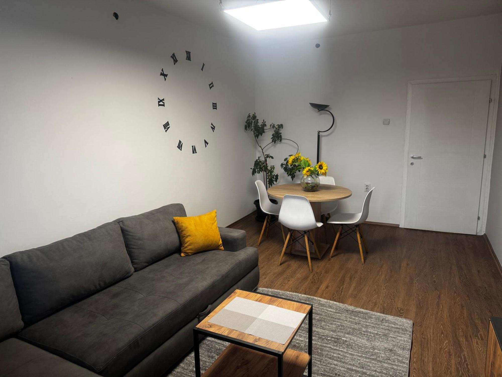 Center Apartments 斯科普里 外观 照片